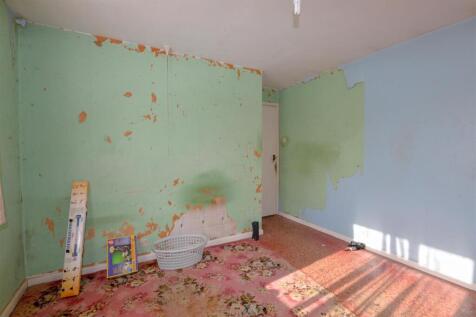 Bedroom2 2.jpg