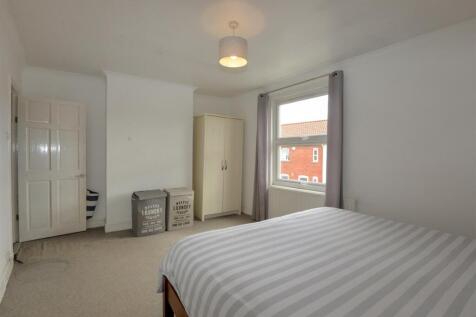 Bedroom1 2.jpg