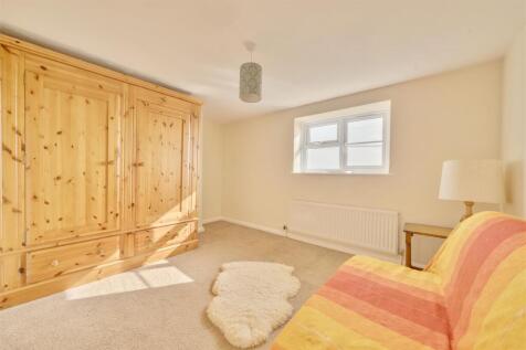 Whitemoor Cross Bed 3.jpg