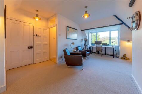Bedroom/Office