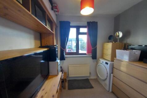 6 Oak Bed 3.jpg