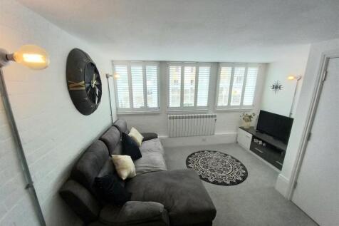 Apartment 11 Living Area.jpg