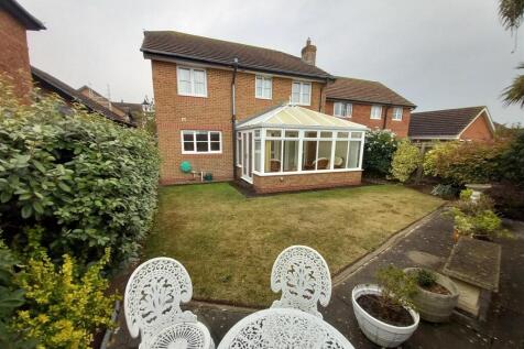 1 Dudley Way Rear.jpg