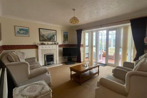 1 Dud way Living room