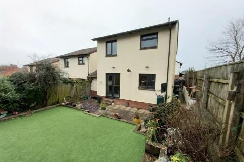 60 Oaklands Rear.jpg