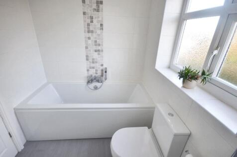 Bathroom/wc with walk in Shower