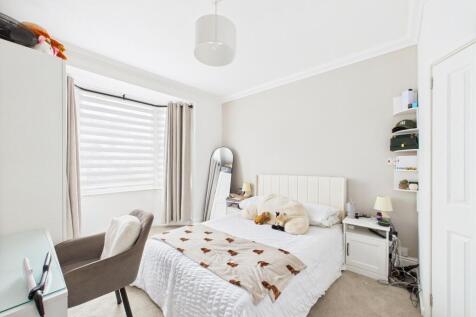 Bedroom with en-suite