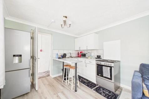 Self-contained flat kitchen