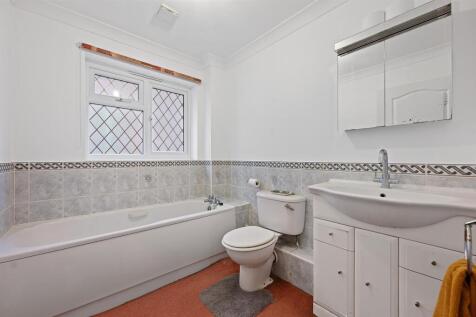 Bathroom.jpg