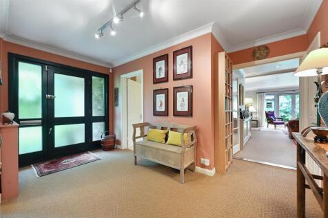 Entrance Hallway.jpg