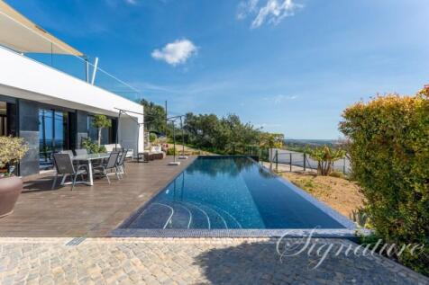 Exterior 1.11 (Large)