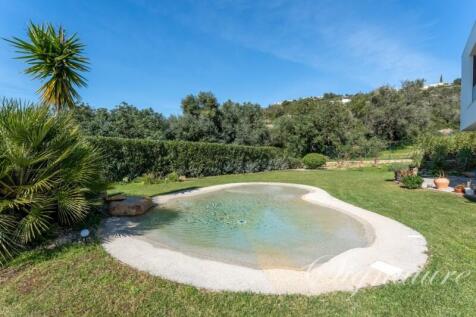 Exterior 1.18 (Large)