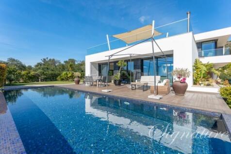 Exterior 1.9 (Large)