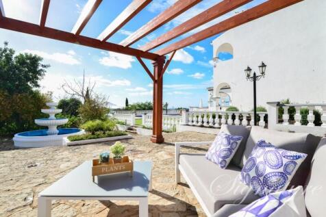 pergola fountain area 2