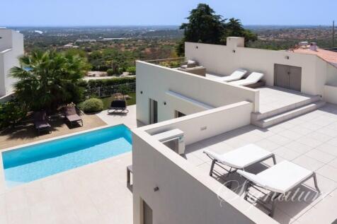 Signature-Balothel-130825-medium-106