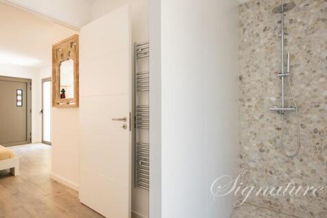 Signature-Balothel-130825-medium-47