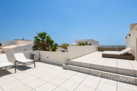 Signature-Balothel-130825-medium-72