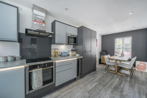 1340031-7-689a395...