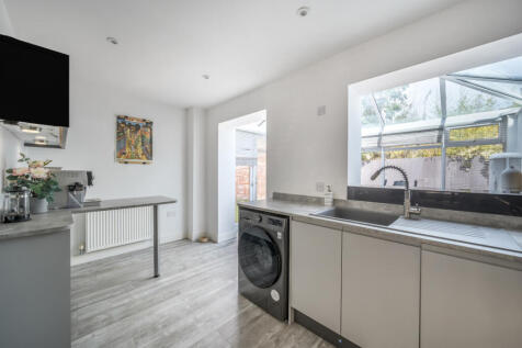 1340031-8-689a397...