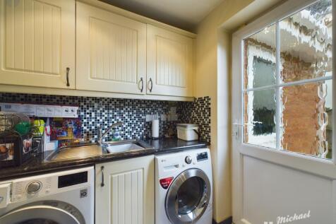 CAM03218G0-PR0032-STILL001