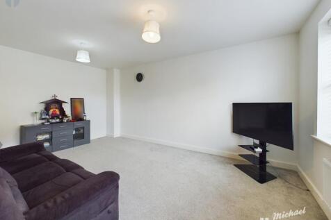 CAM03852G0-PR0045-STILL001