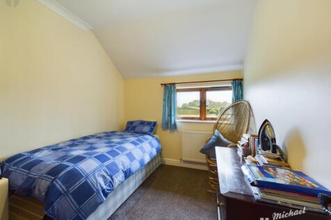 CAM02538G0-PR0305-STILL007