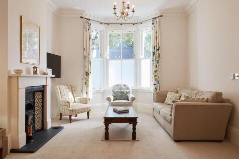M - living room.jpg