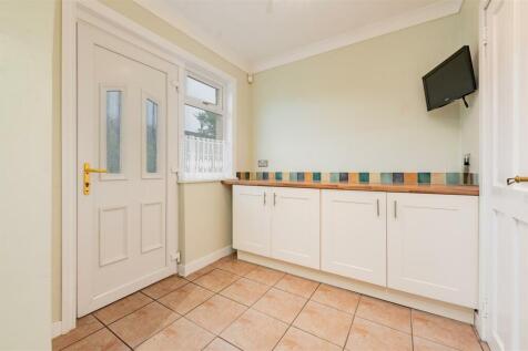 19 Roman Road Northmuir Kirriemuir-15.jpg