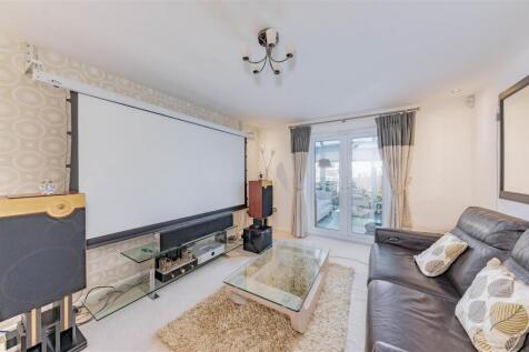 4 McBaith Way Dunfermline-8.JPG