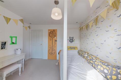 4 McBaith Way Dunfermline-17.JPG