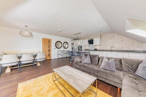 Flat 18 Anton House Forthill Road BF EDITS-4.JPG