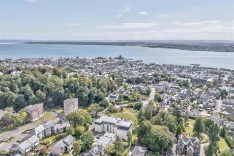 Flat 18 Anton House Forthill Road BF-24.JPG