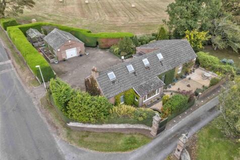 Kelly Castle Lodge Arbirlot-30.JPG