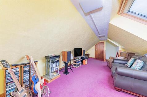 Kelly Castle Lodge Arbirlot-2.JPG