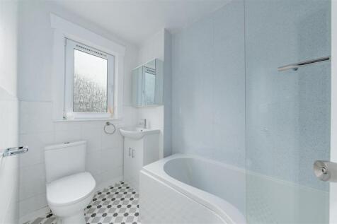 5 Malcolm Crescent Monifieth-12.JPG