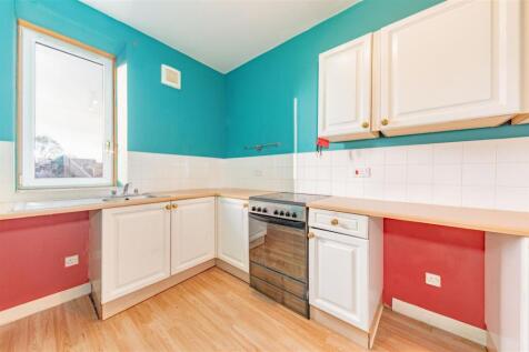 1L 103 Rosebank Street Dundee-10.JPG