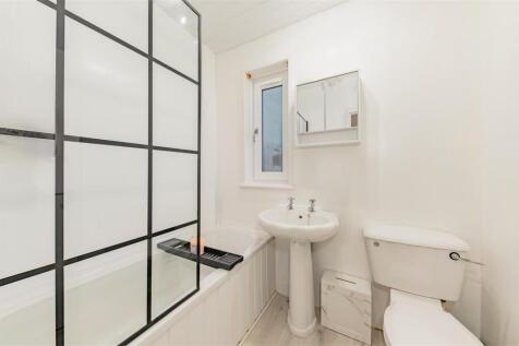 45 St Ninians Terrace Dundee-12.JPG