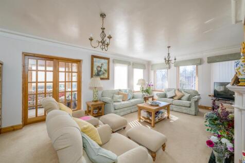 10 Gunsgreen Park-04.jpg