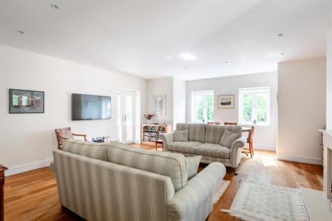 3 Oakfield House-6.jpg