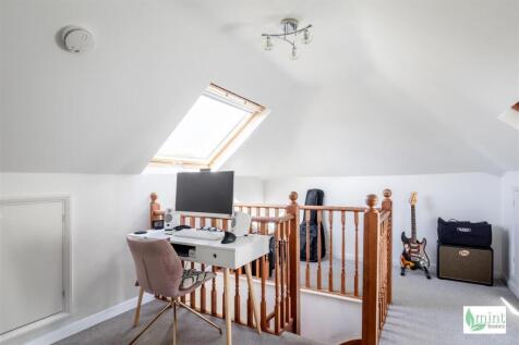 Watermark - 70 Bousley Rise-47.jpg