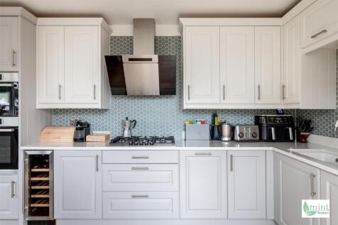 Watermark - 24 Manor Drive-15.jpg