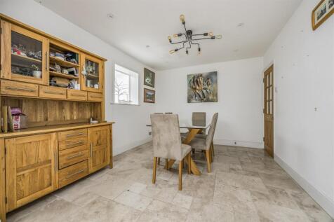 2 Firpiece, Forestside Road, Rowland¿s Castle-Port