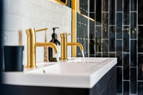 Shower Room Detail