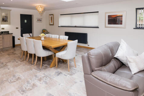 2025-08-07 WALKER &amp; LEWIS-CEFN-15