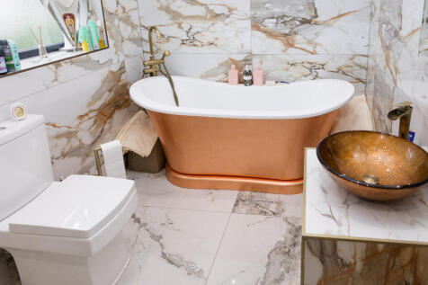 2025-08-07 WALKER &amp; LEWIS-CEFN-36