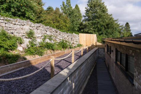 2025-08-07 WALKER &amp; LEWIS-CEFN-44