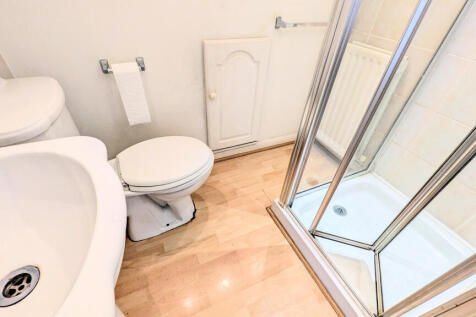 PXL_20251205_112252512.MP~2