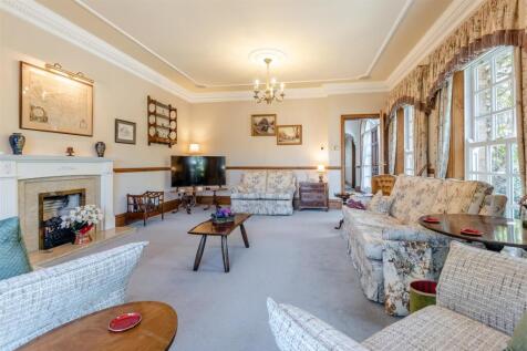 8645957-interior02.jpg