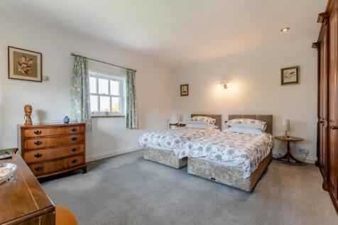 8645957-interior18.jpg