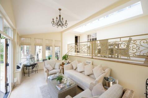 dining and garden room